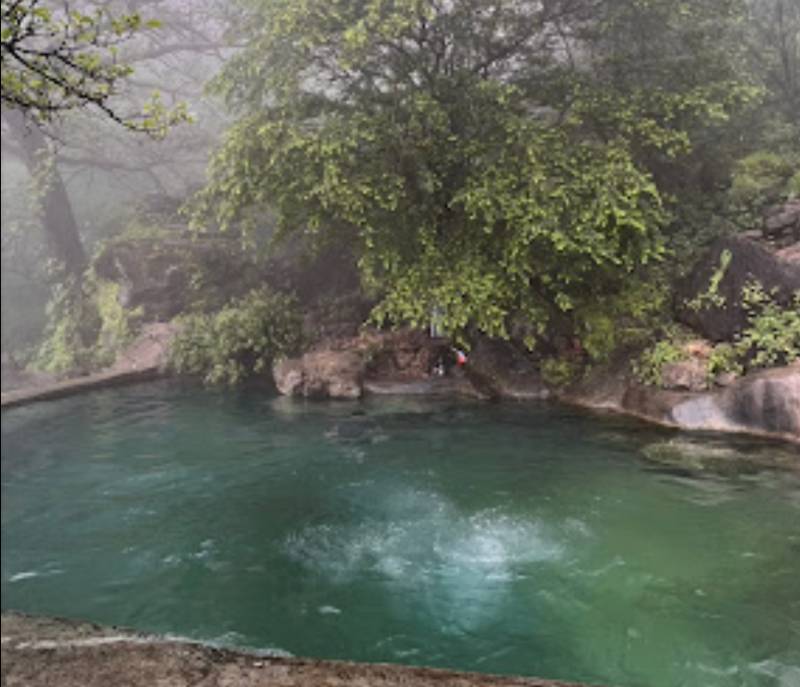 Ain Rub Waterfall