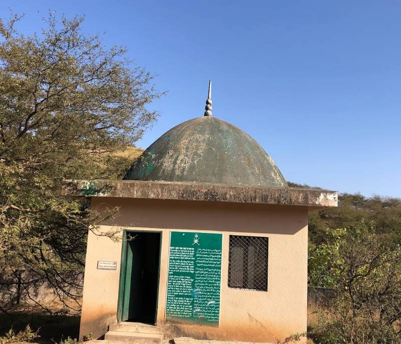 Prophet Hood's Tomb (Peace be upon him)