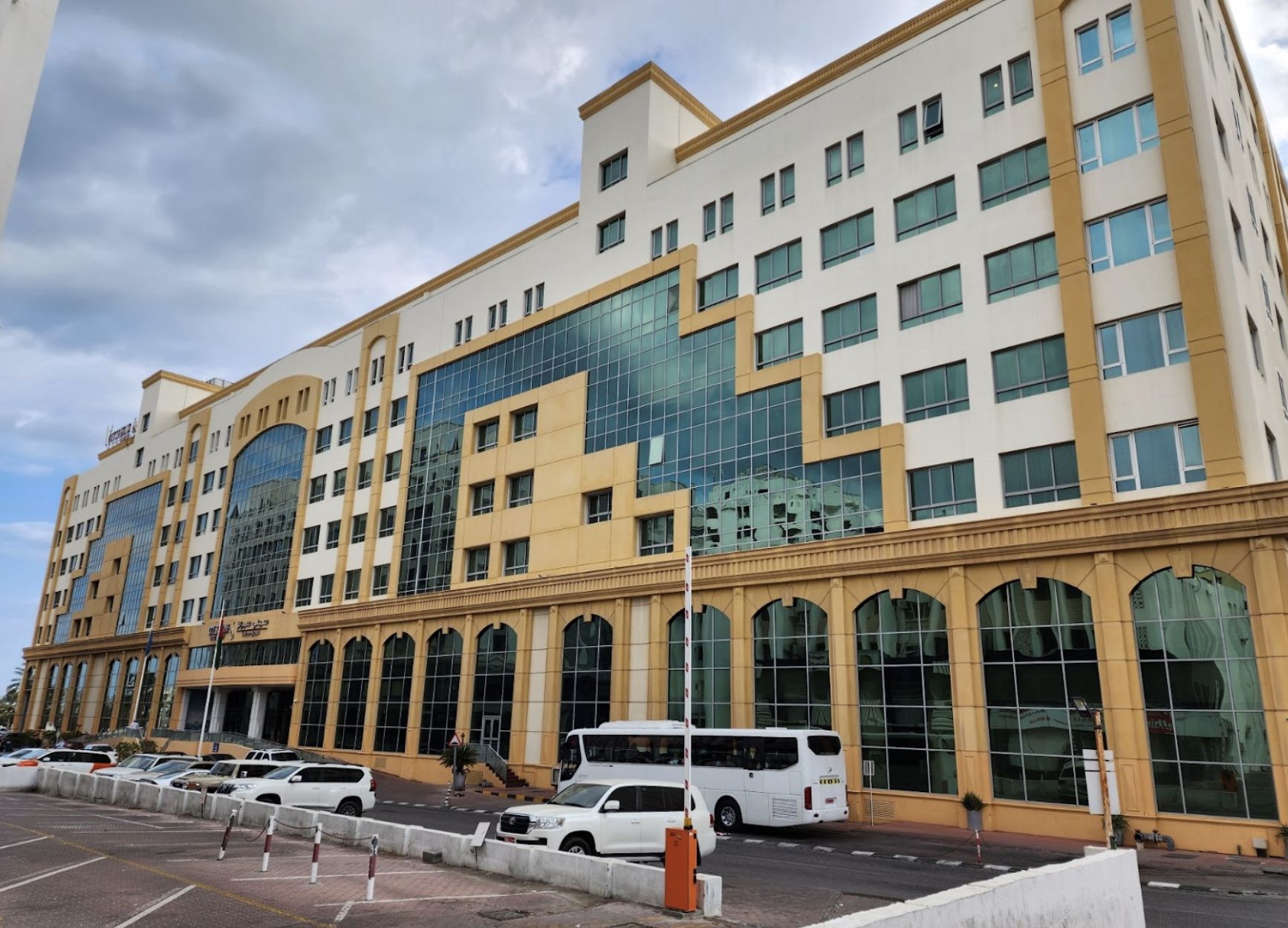 A photograph of City Seasons Hotel Muscat