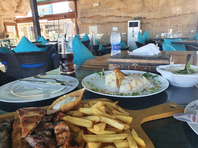 A photograph of Cave restaurants