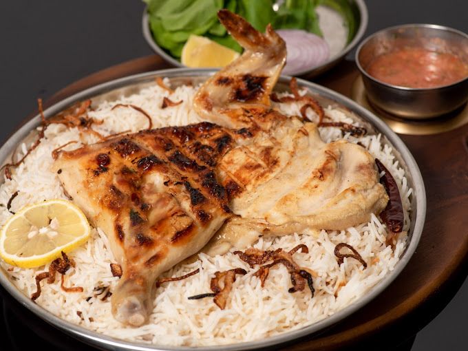 A photograph of Bait Almadbi Restaurant