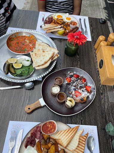 A photograph of Cherry Bistro Iranian Restuarant