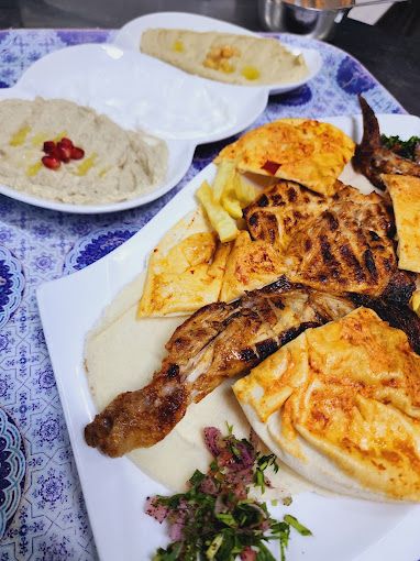 A photograph of Al Majlis Al Oud Restaurant