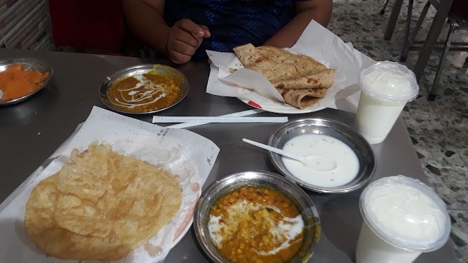 A photograph of Al Ravi Restaurant