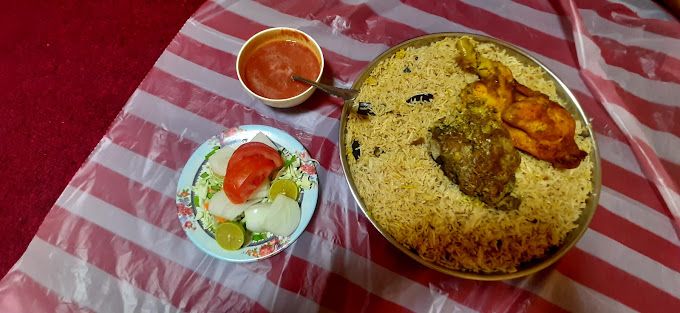 Radhadh Al Jabal Restaurant