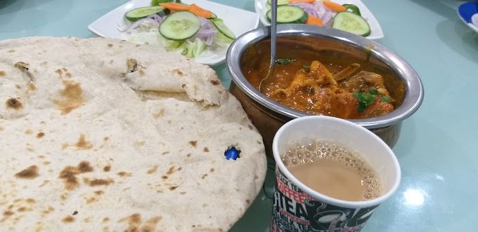 A photograph of Ma Edat Falaj Pakistani Restaurant