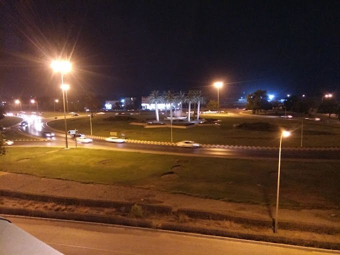 A photograph of Suwaihrah Public Park