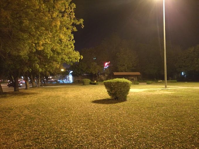 A photograph of Suwaihrah Public Park