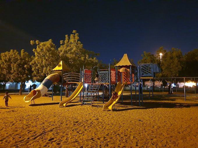 A photograph of Barka Public Park