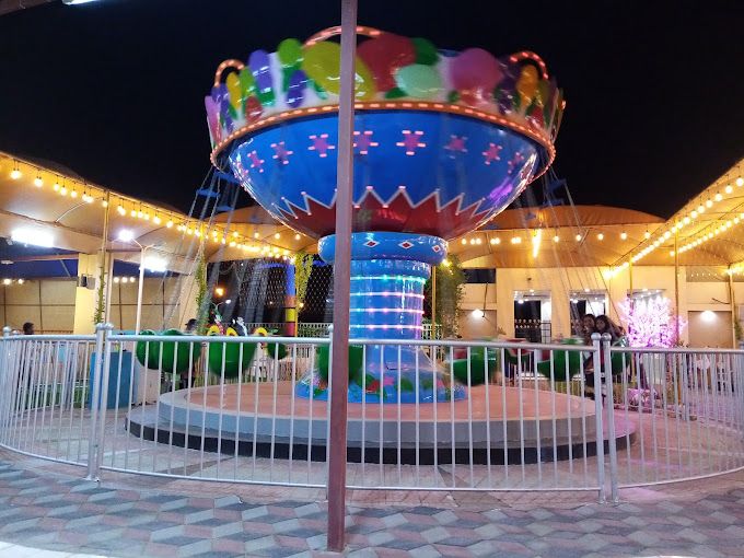 A photograph of Barka Public Park
