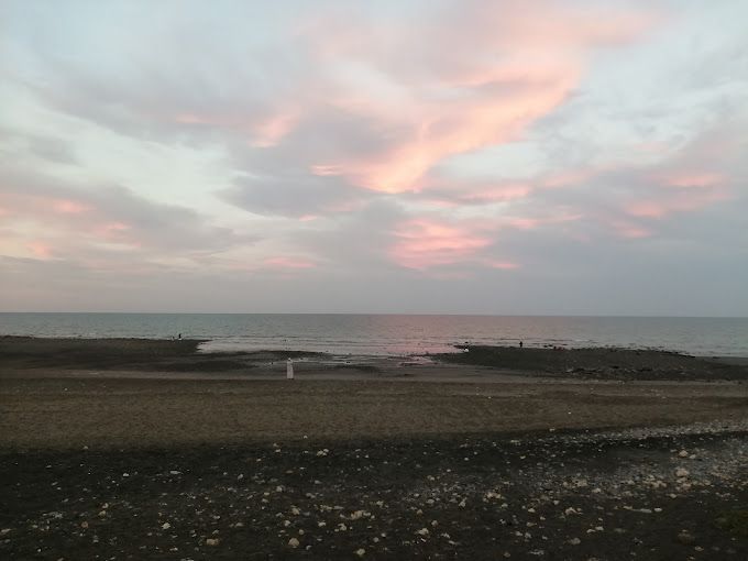A photograph of Seeb Beach Park