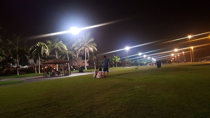 A photograph of Al Ghubrah Beach Park