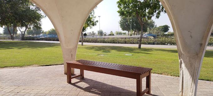 A photograph of Qurayyat Lake Park