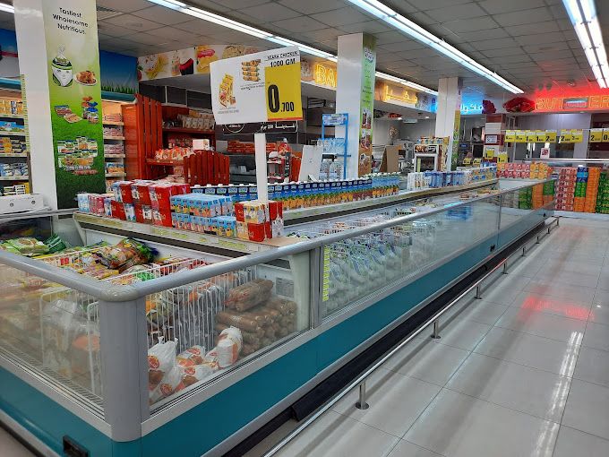 A photograph of Hadi Hypermarket