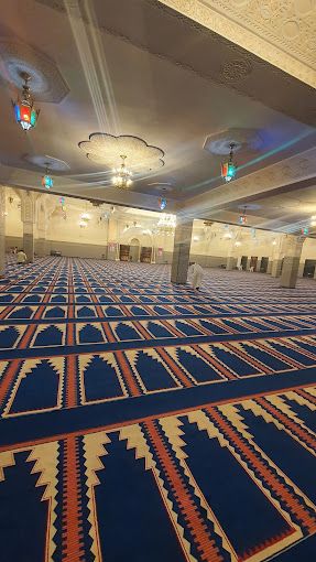 A photograph of Al-Shanfari Mosque