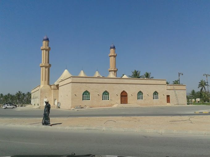 A photograph of Sheikh / Salem bin Amer Al-Rawas Mosque