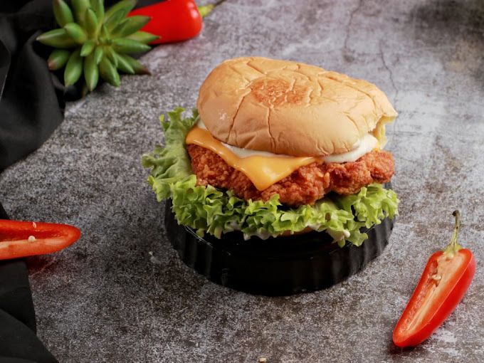 A photograph of Buff grill burgar