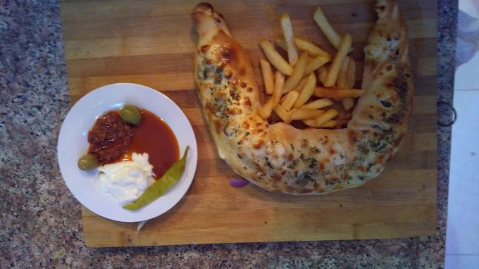 A photograph of Haddouk restaurant and pizza