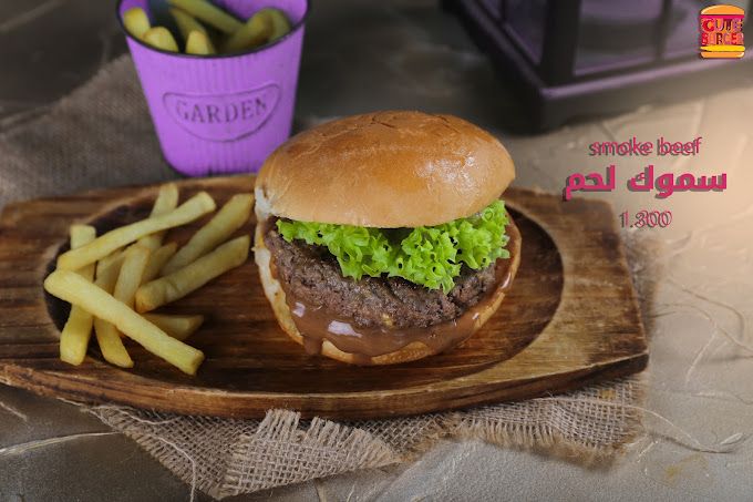 A photograph of Cute burger