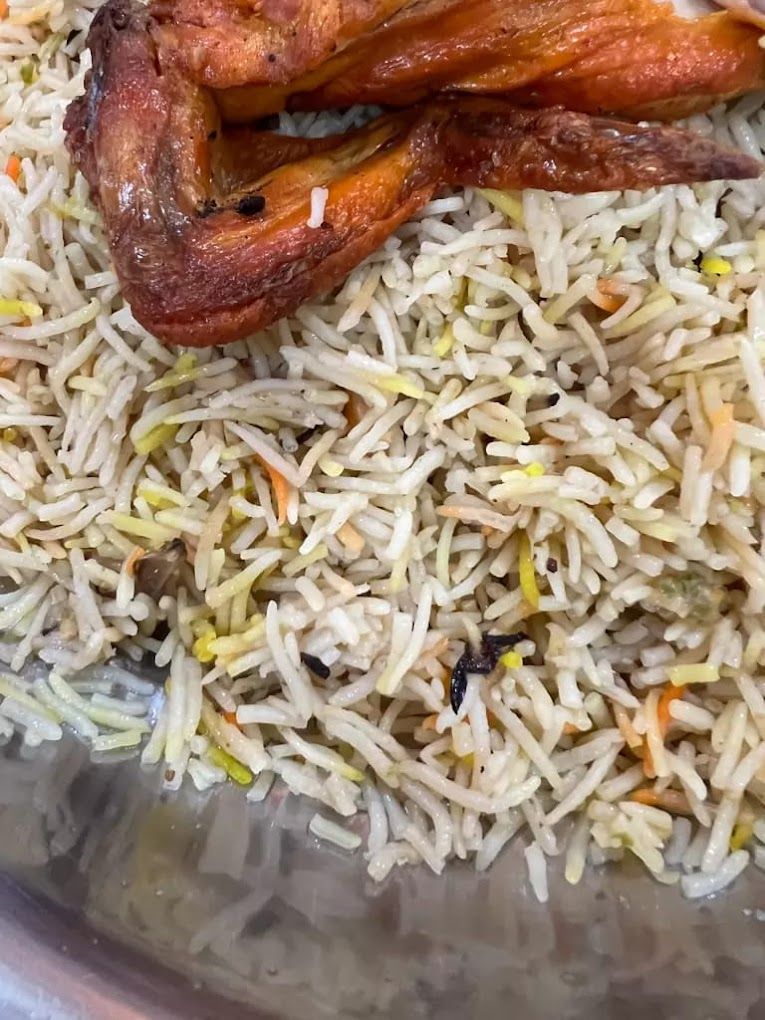 A photograph of Yemeni restaurant. Yemeni food