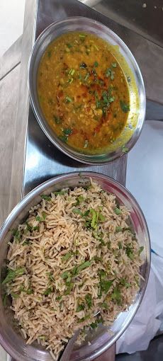 A photograph of Al khalique Pakistani Restaurant