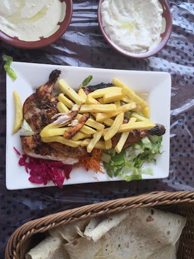 A photograph of Nozol Al Diyafah Restaurant and Kitchen serves Turkish, Indian and Arabic food