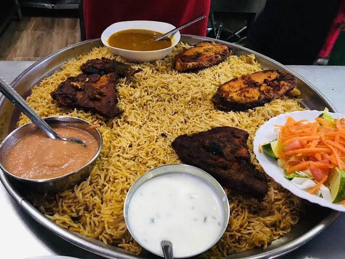 A photograph of Al-Thawq Al-Rafee Restaurant