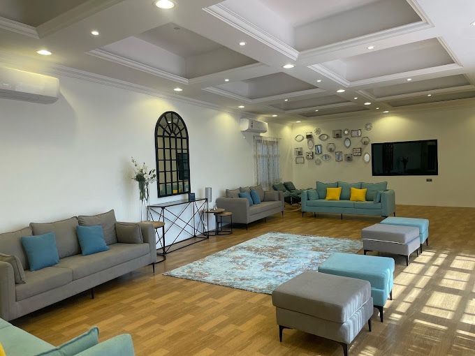 A photograph of Nizwa Gate Rest House