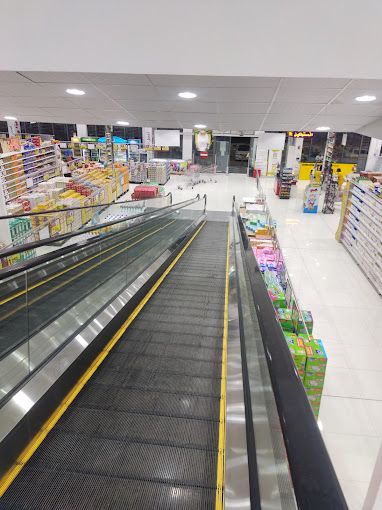 A photograph of Mall Mart