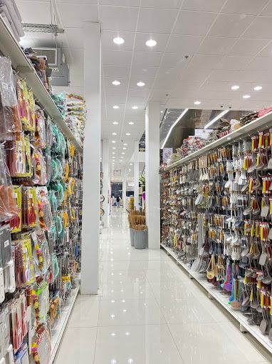 A photograph of Mall Mart