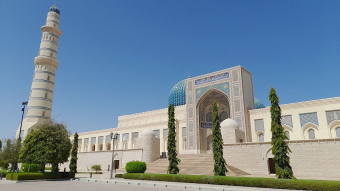 A photograph of Sultan Qaboos Mosque