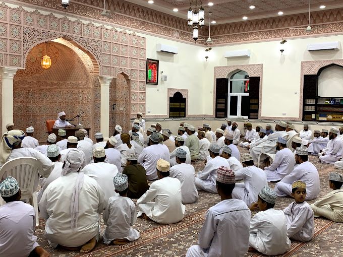 A photograph of Al Falah Mosque