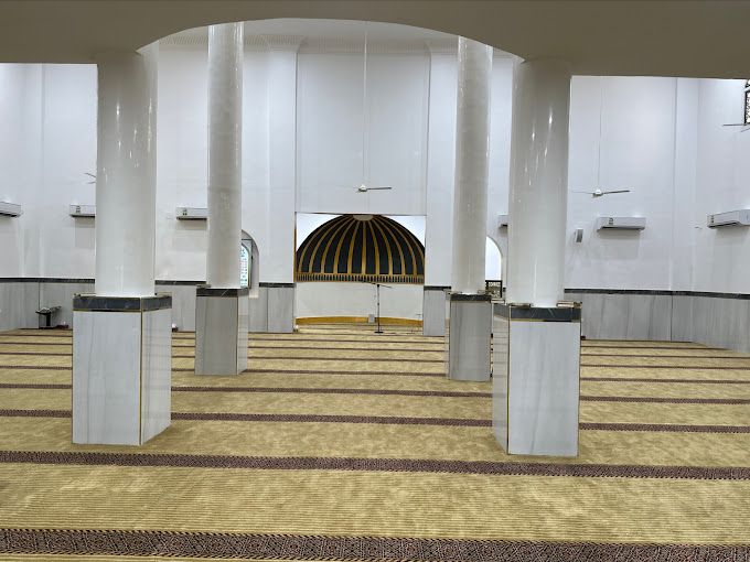 A photograph of Al-Zubair bin Al-Awwam Mosque