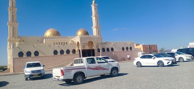 A photograph of Al Matroushi Mosque