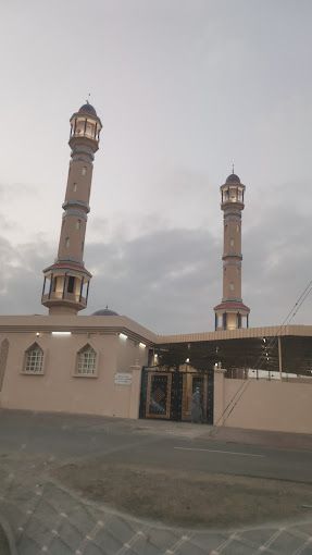 A photograph of New Liwa Mosque