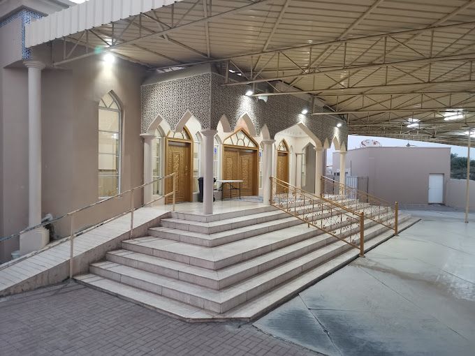 A photograph of New Liwa Mosque