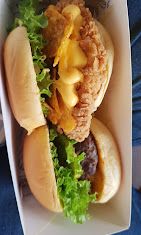 A photograph of Five Minute Burger