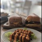 A photograph of Five Minute Burger
