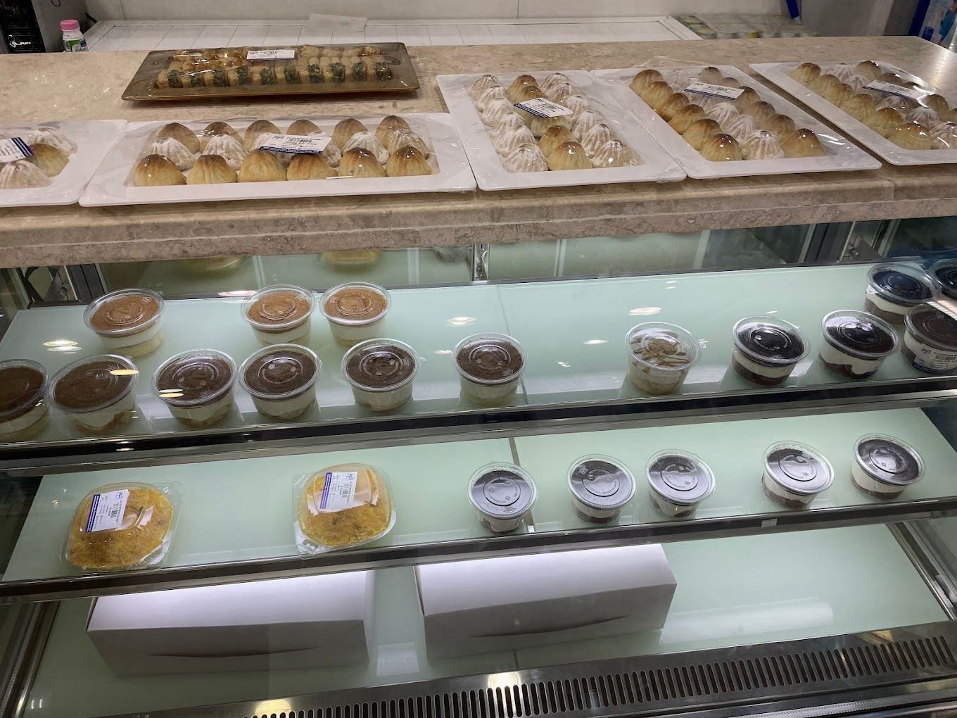 A photograph of Alkawther Bakery Liwa Souq