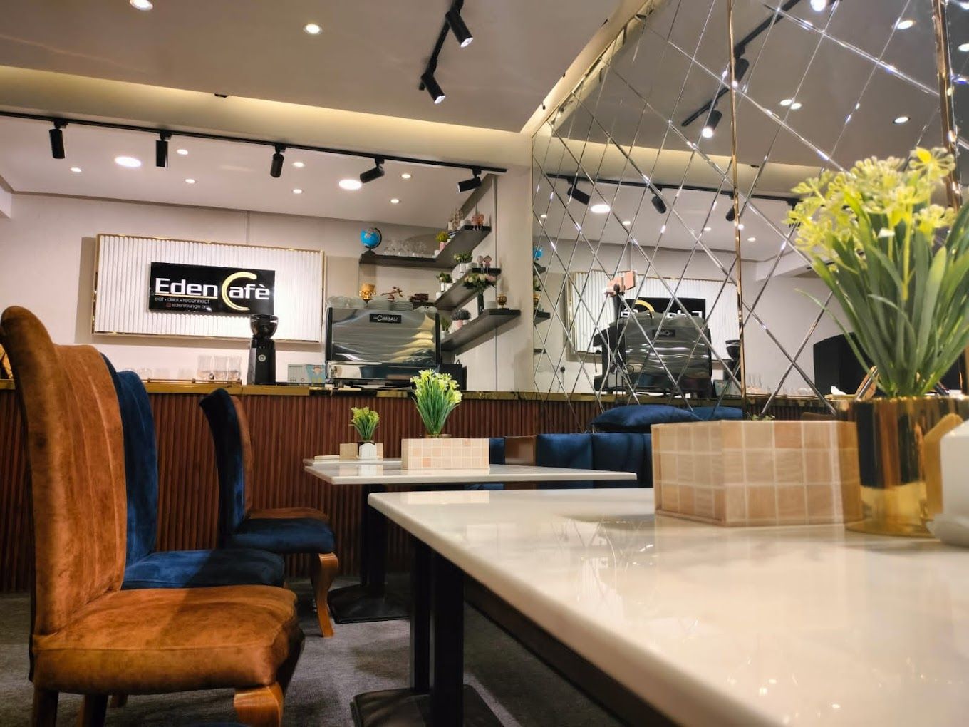 صورة لـ The Eden Lounge