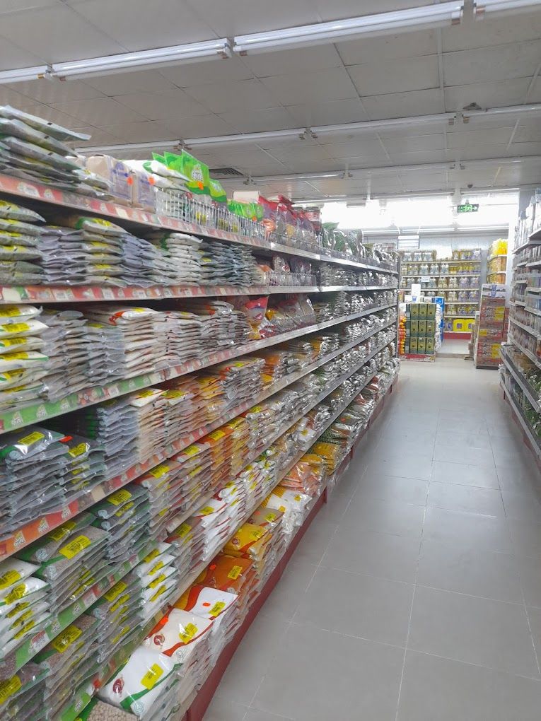 A photograph of National Markets for shopping & Gifts