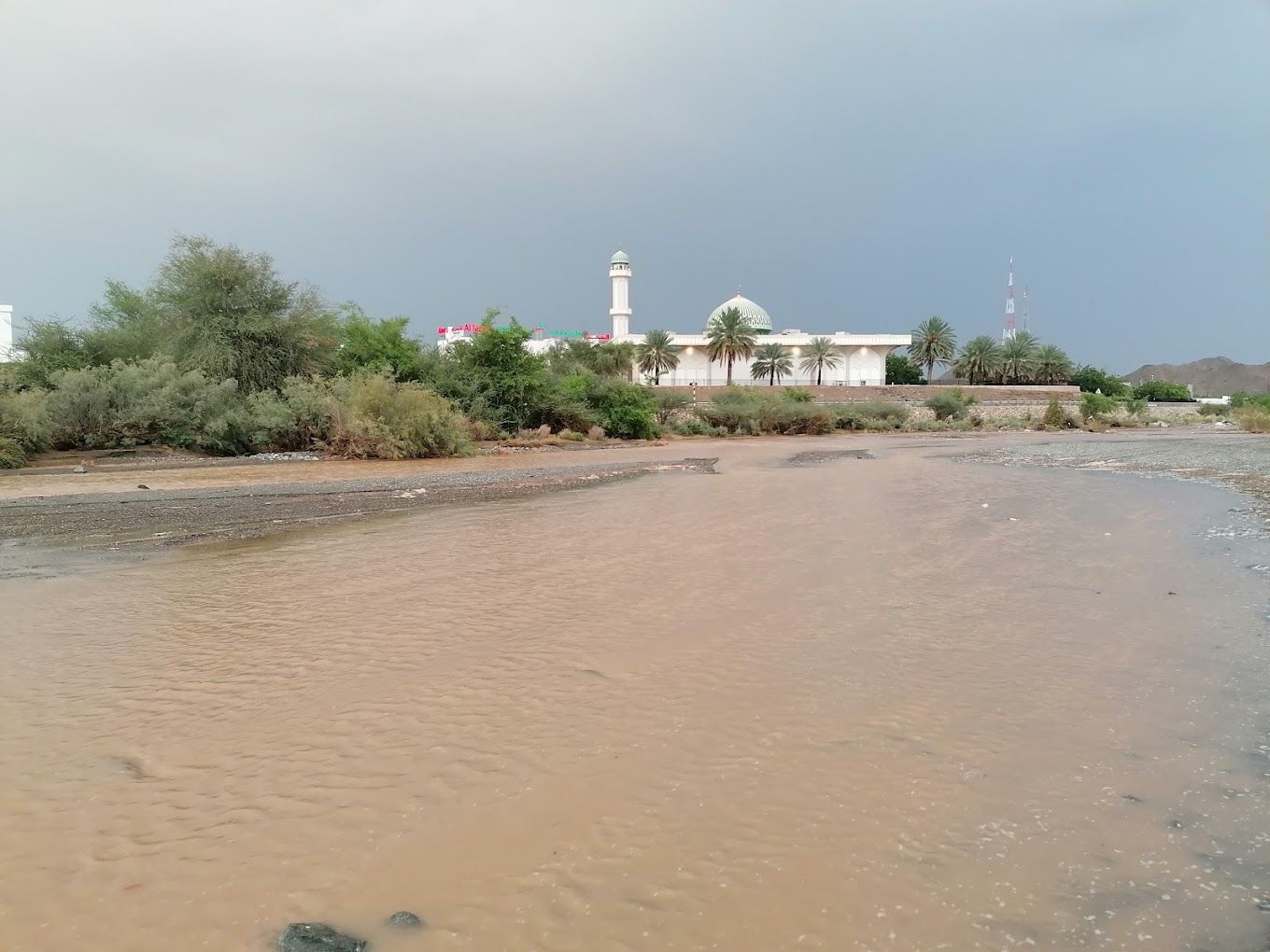 A photograph of Sultan Qaboos Mosque in Ibra