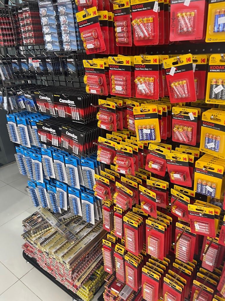A photograph of Al Mandoos Discount Center