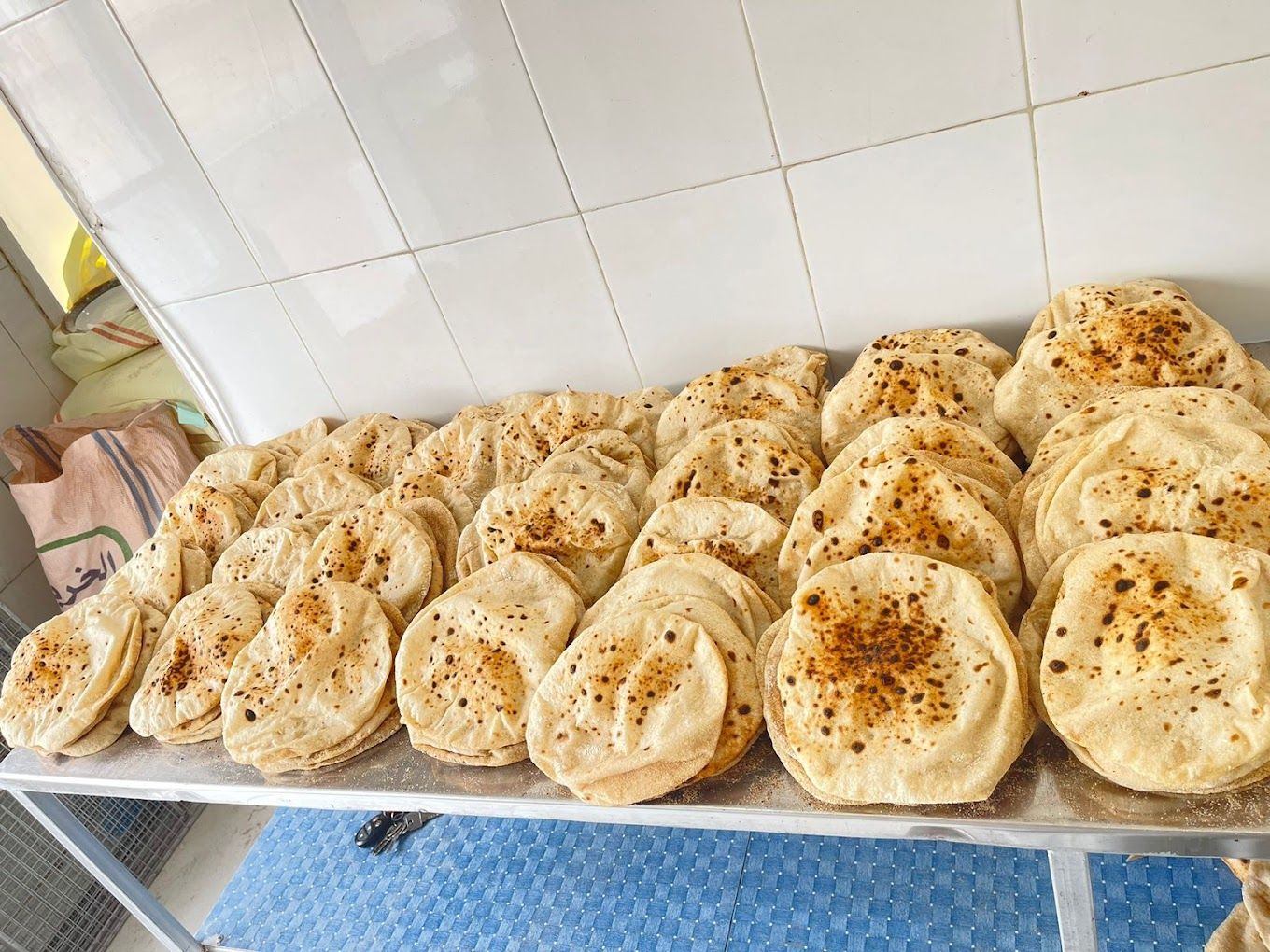 A photograph of Madbouly Bakery is an Egyptian bakery