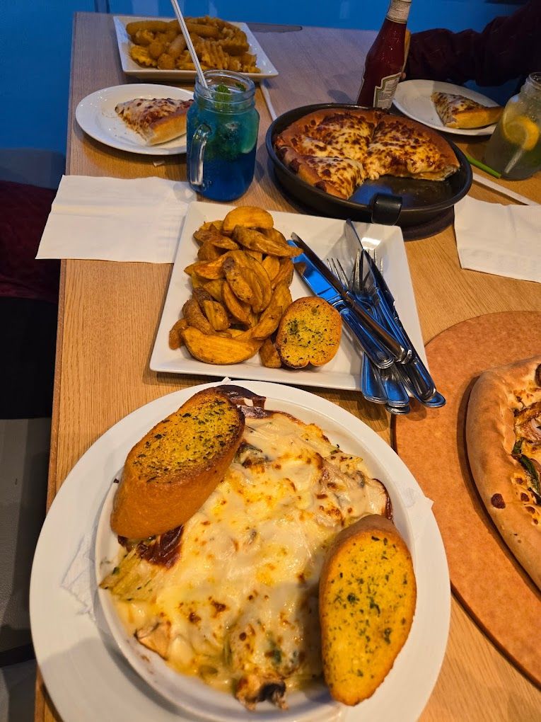 A photograph of Pizza Hut