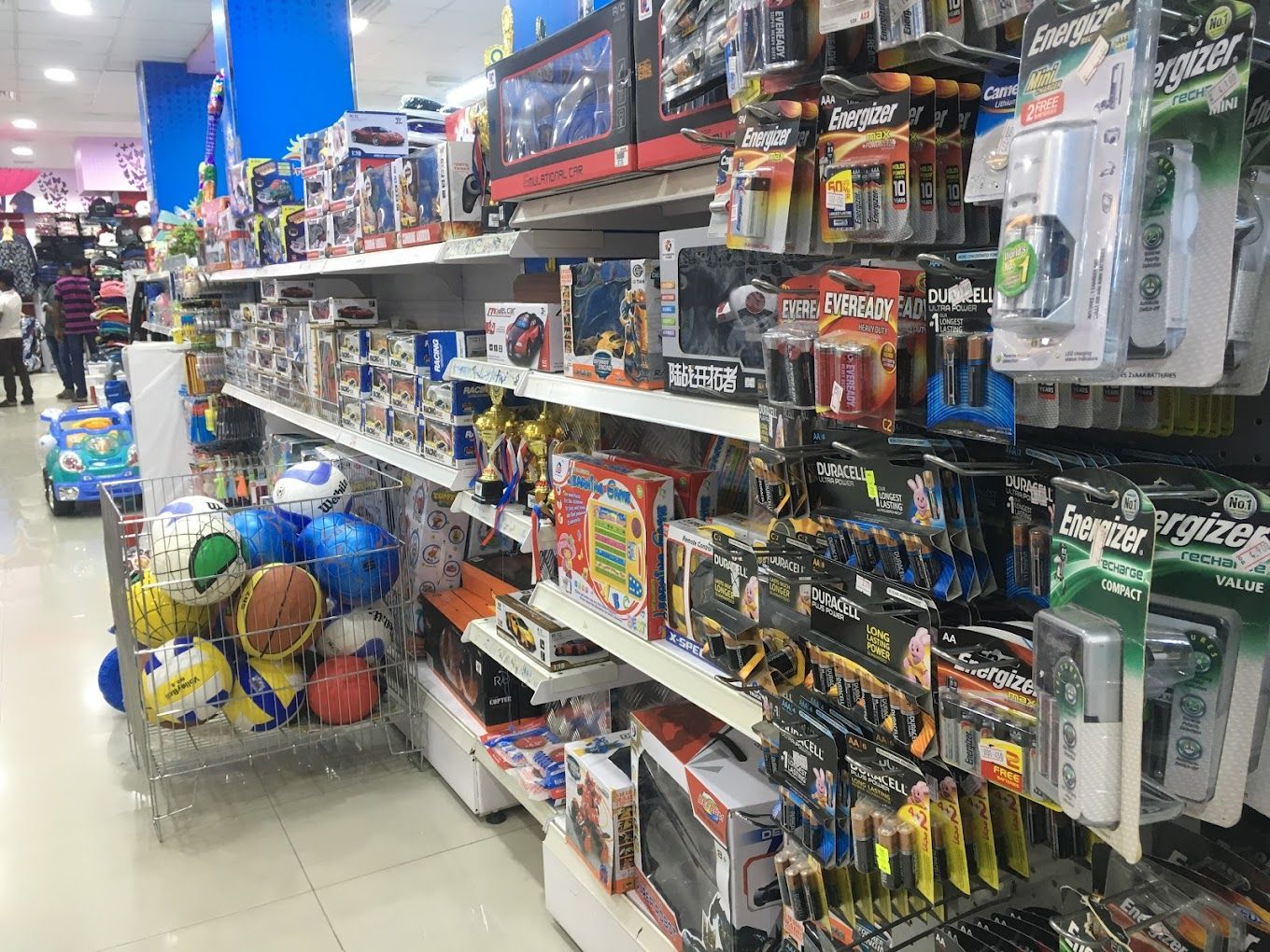 A photograph of Grand Hypermarket