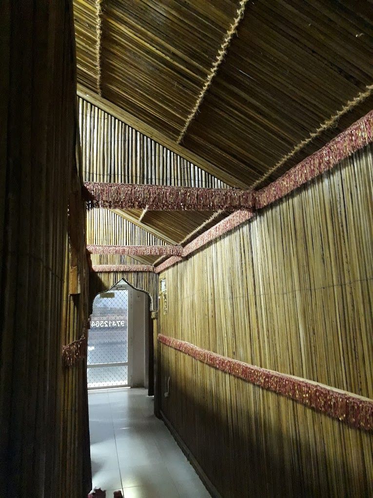 A photograph of Alsaefih Aldhahabih