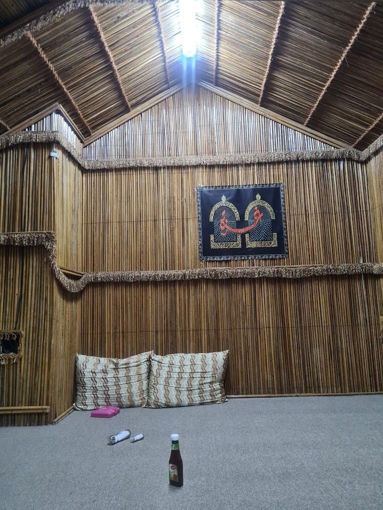 A photograph of Alsaefih Aldhahabih