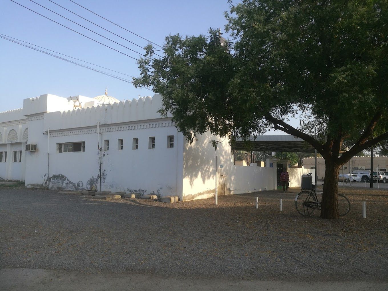 A photograph of Al-Awassi Mosque