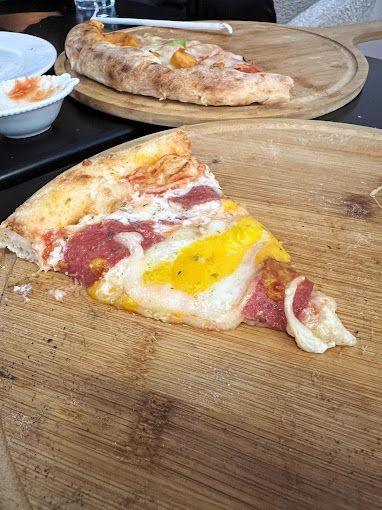 Flo Pizza